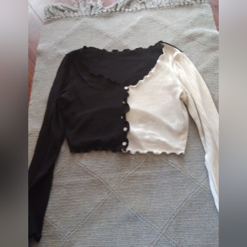 2 Crop Tops